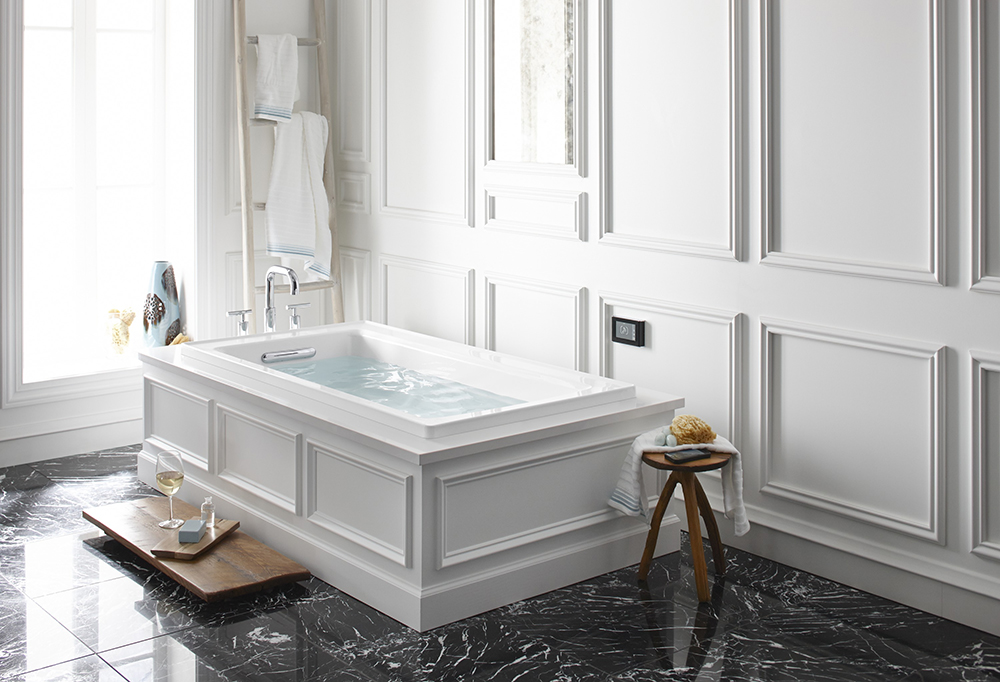 Bathtub Refinishing vs. Replacement: Which One is Right for You?