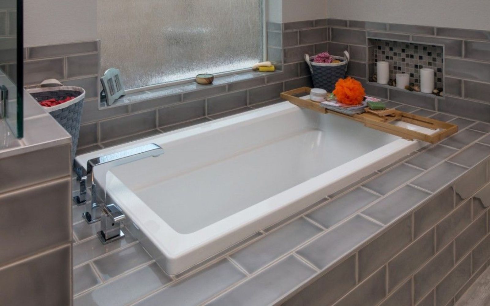 Complete Bathtub Remodel Contractors