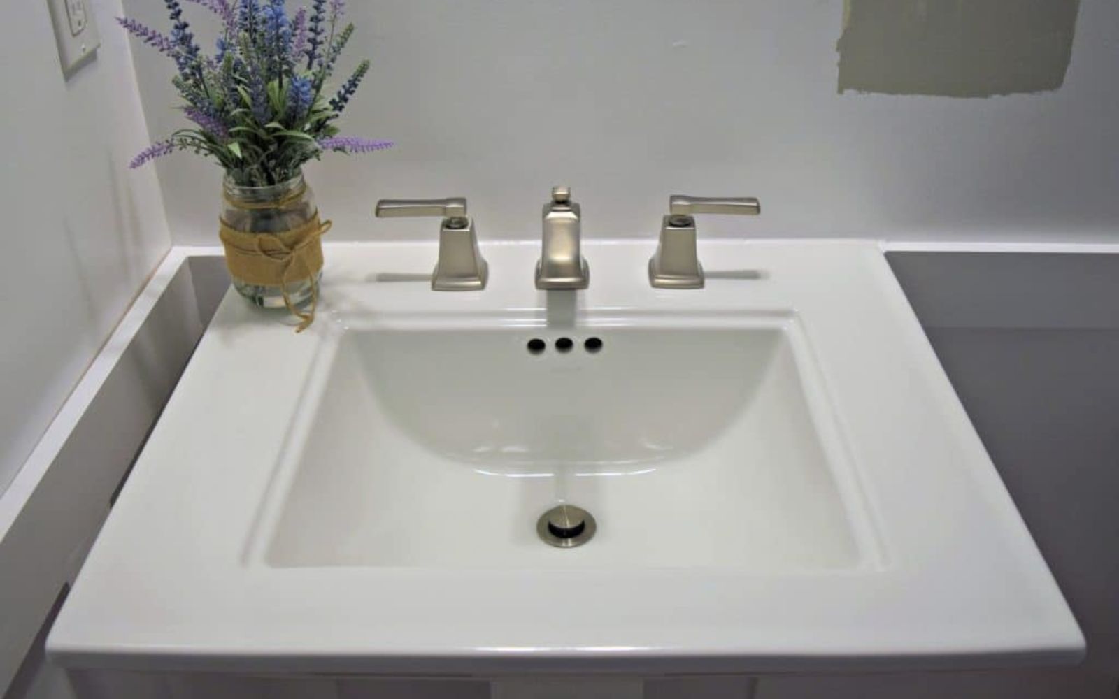 Vanity, Pedestal & Wall-Mounted Sink Remodeling